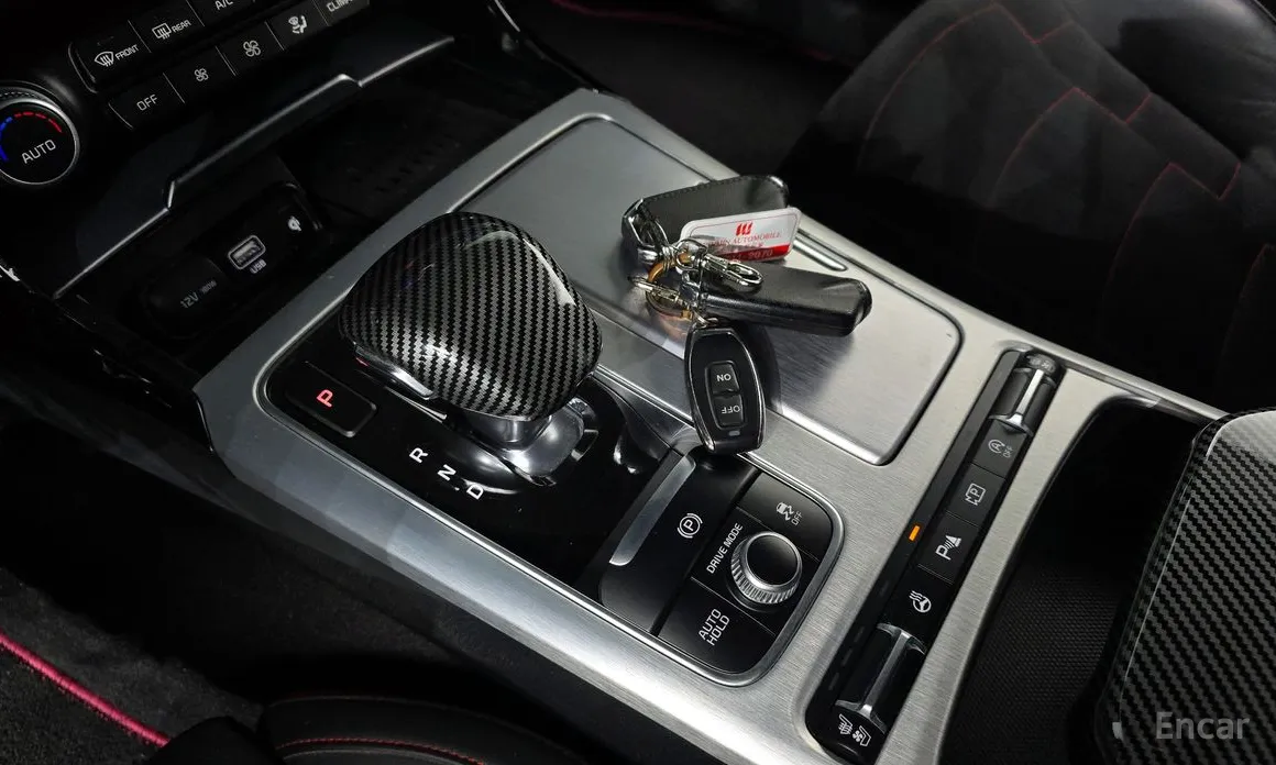 Фото 9 - Kia Stinger