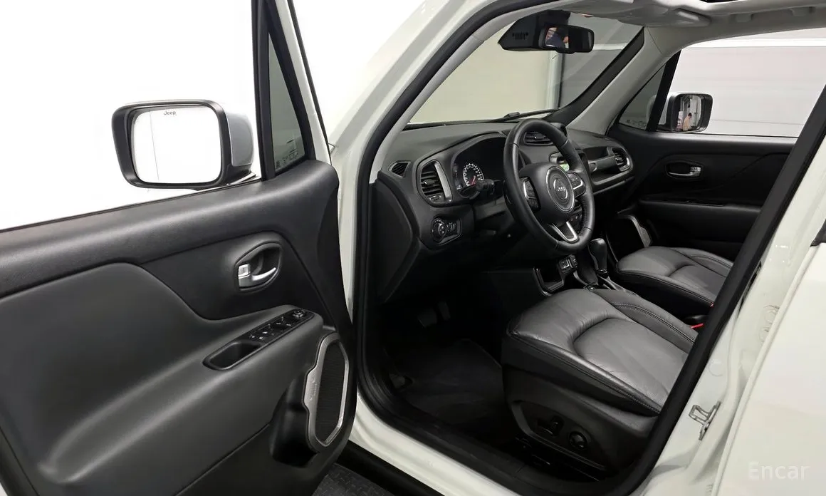 Фото 10 - Jeep Renegade