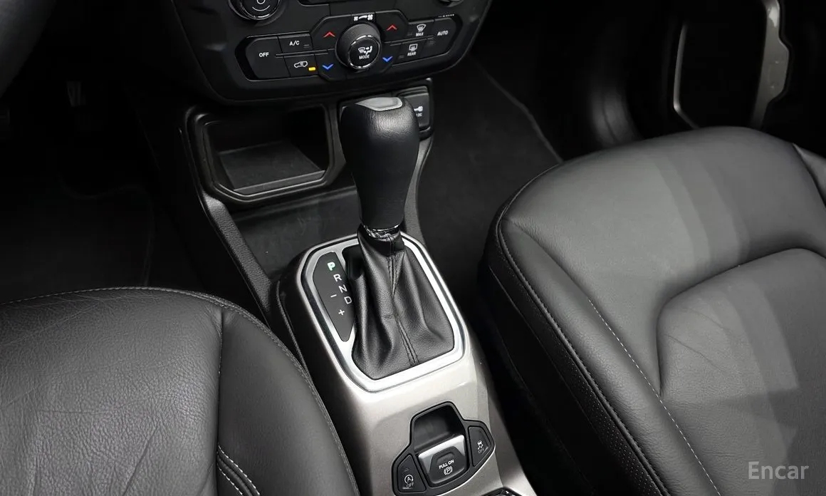 Фото 9 - Jeep Renegade