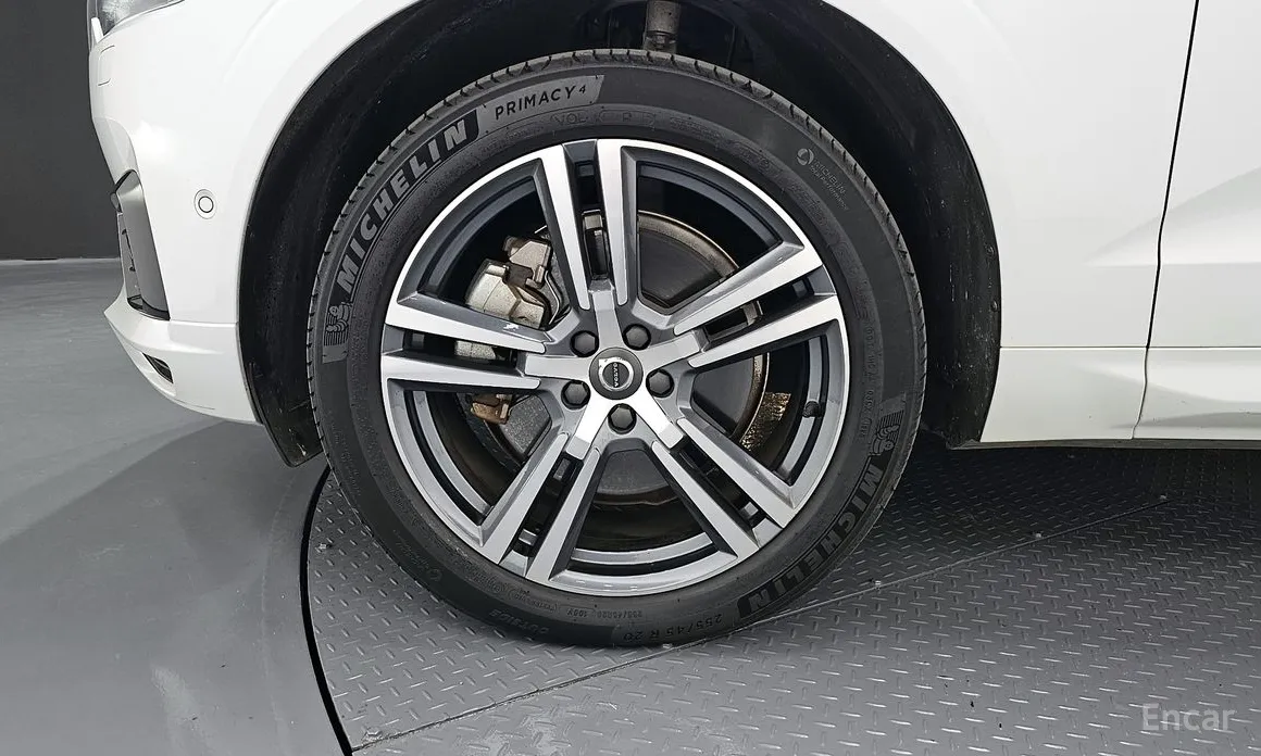 Фото 5 - Volvo XC60