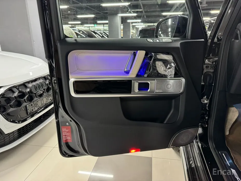 Фото 11 - Mercedes-Benz G-Class