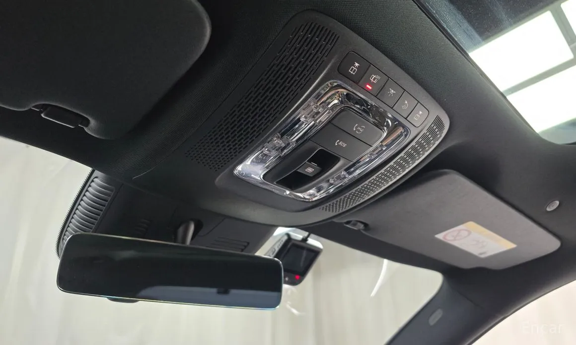 Фото 17 - Mercedes-Benz GLA-Class