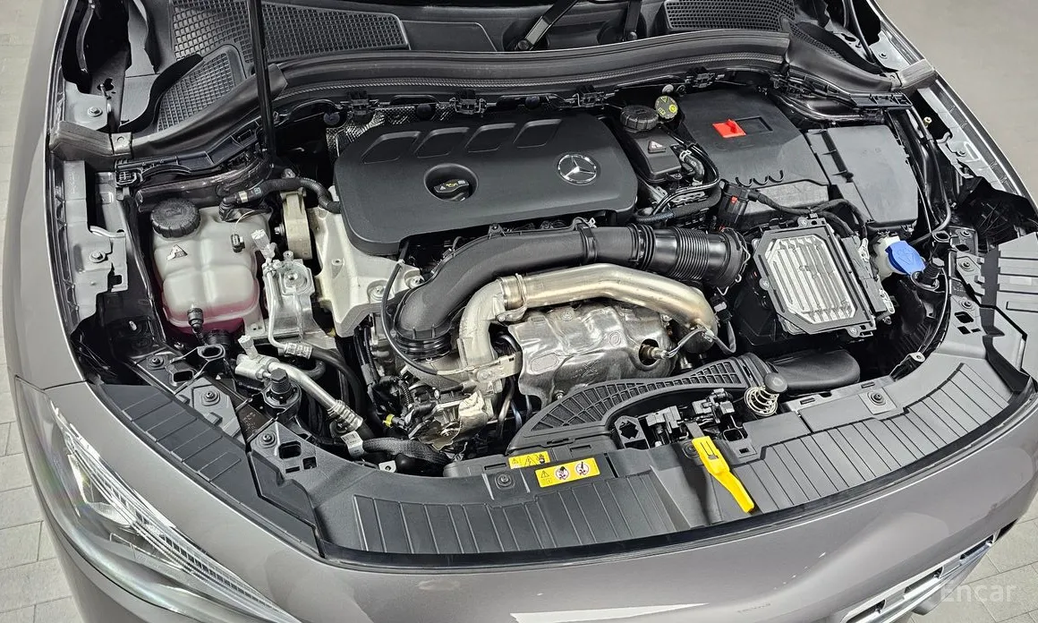 Фото 6 - Mercedes-Benz GLA-Class