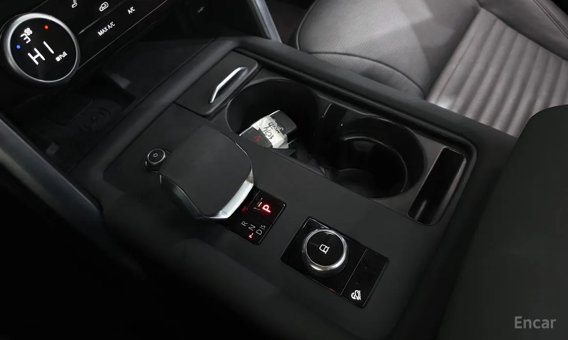 Фото 9 - Land Rover Discovery