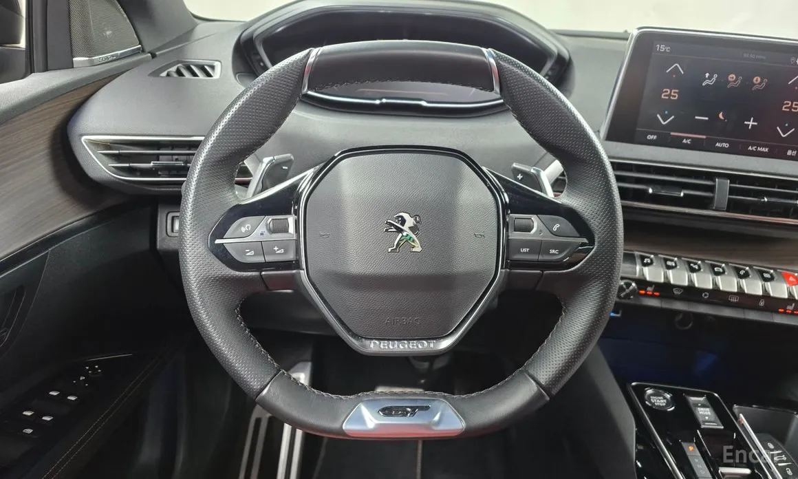 Фото 13 - Peugeot 5008