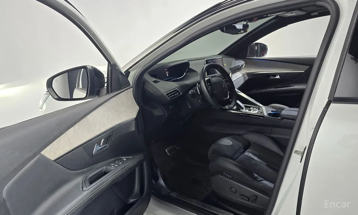 Фото 10 - Peugeot 3008