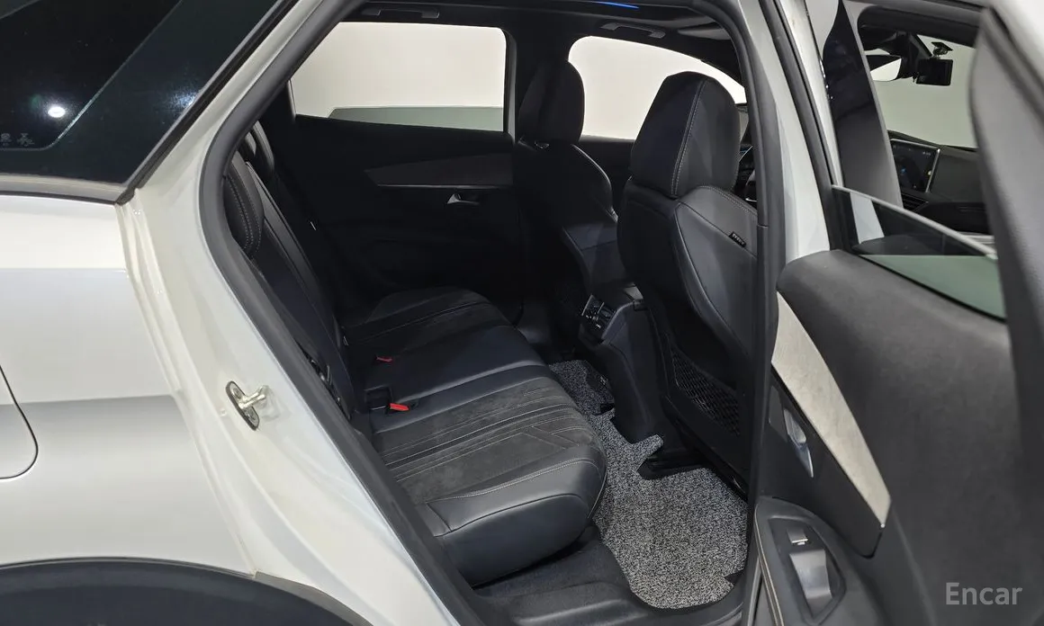 Фото 12 - Peugeot 3008