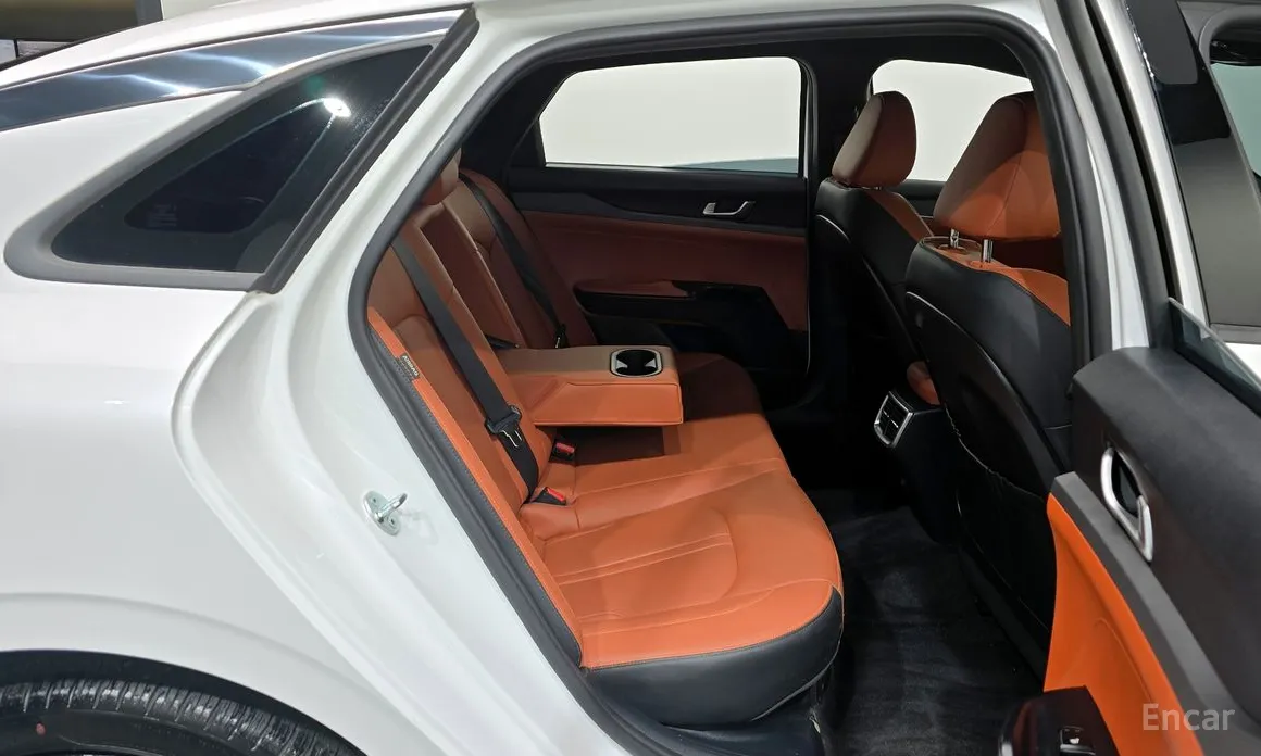 Фото 12 - Kia K5