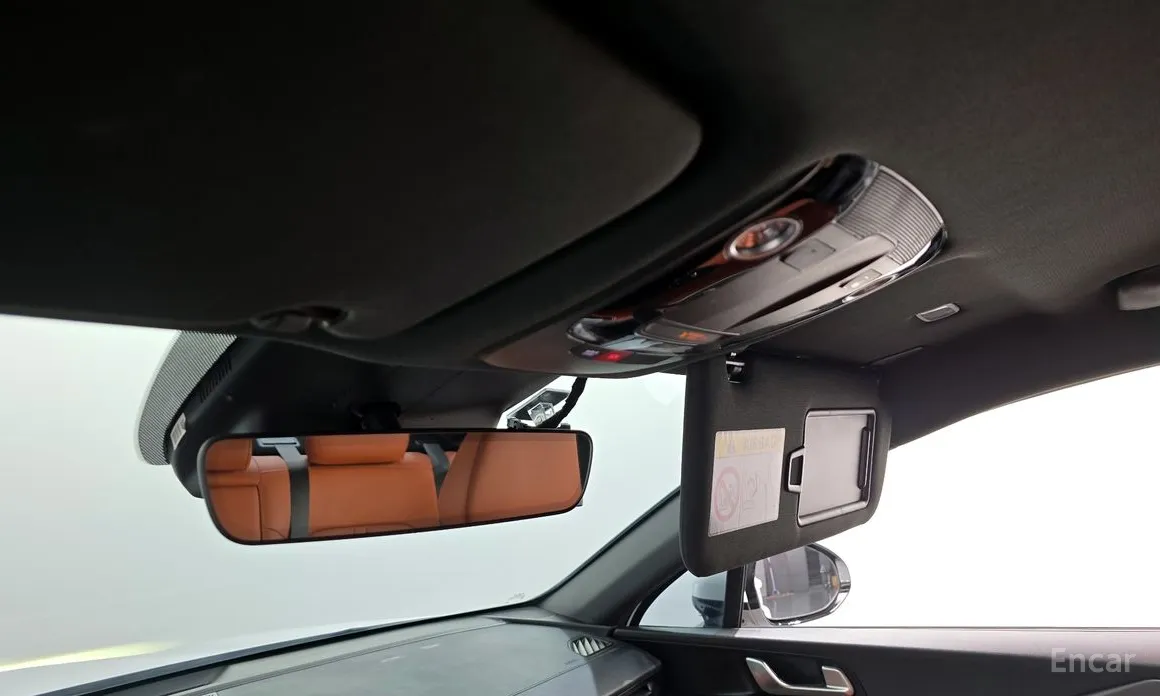 Фото 18 - Kia K5