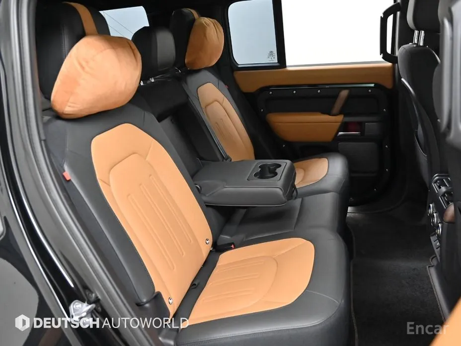 Фото 12 - Land Rover Defender