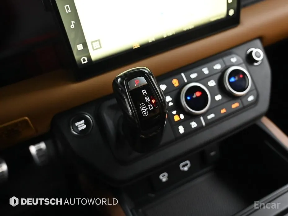 Фото 9 - Land Rover Defender