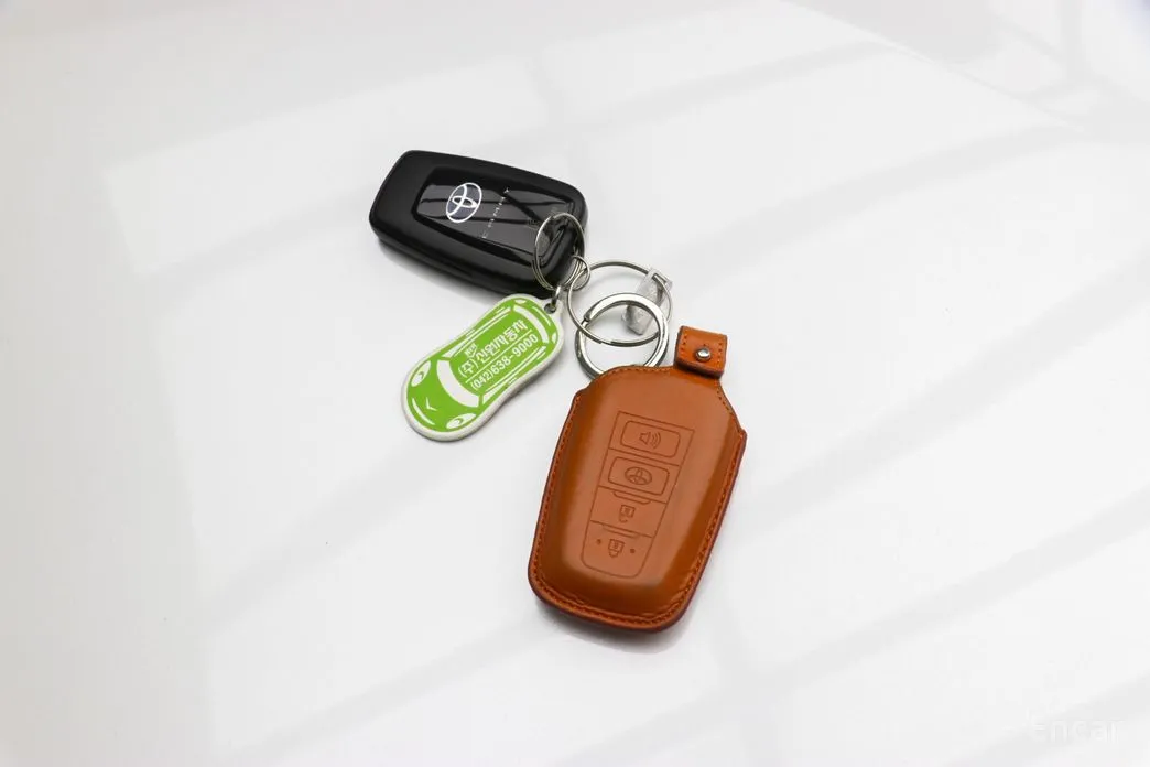 Фото 18 - Toyota Camry