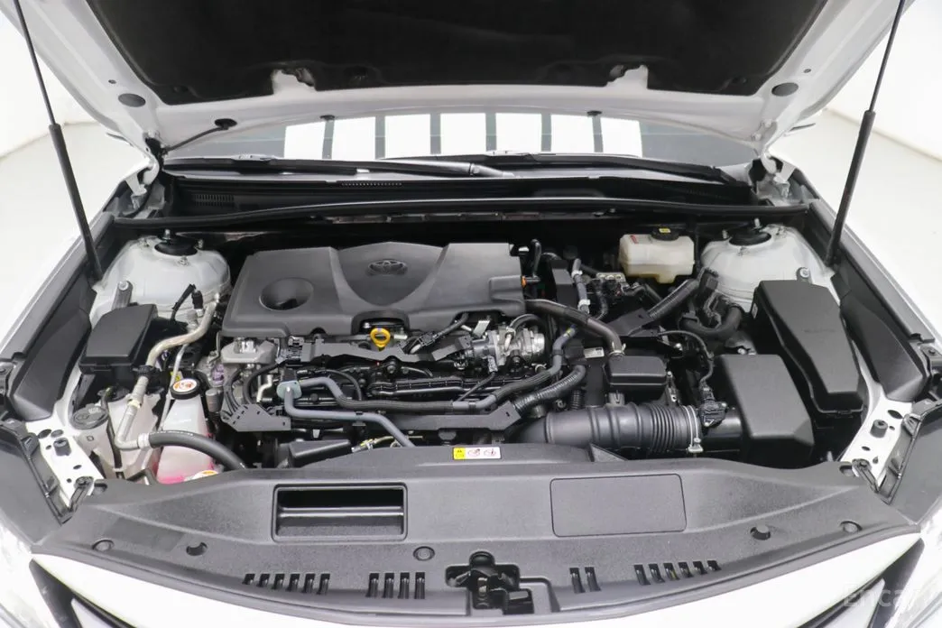 Фото 20 - Toyota Camry