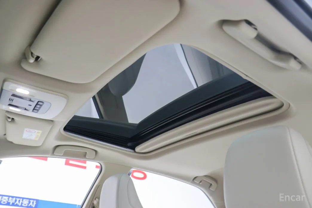 Фото 8 - Toyota Camry