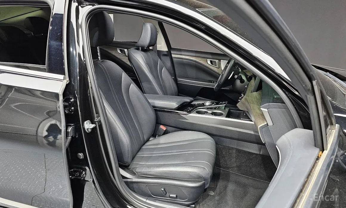 Фото 12 - Kia K8