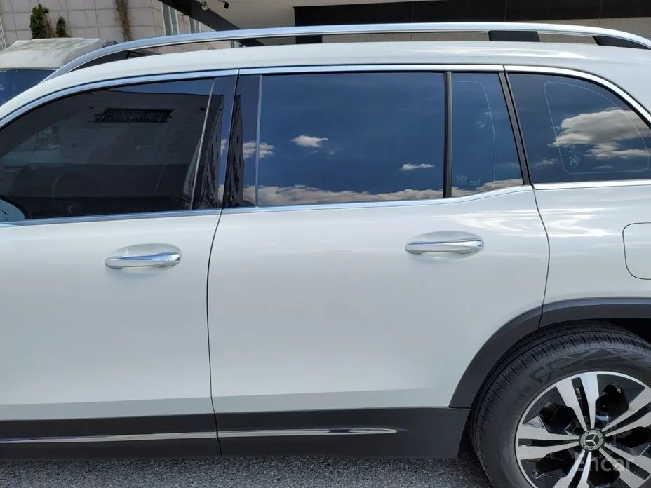 Фото 11 - Mercedes-Benz GLB-Class