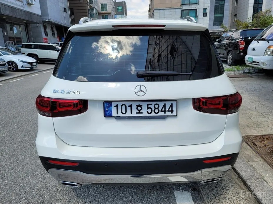 Фото 3 - Mercedes-Benz GLB-Class