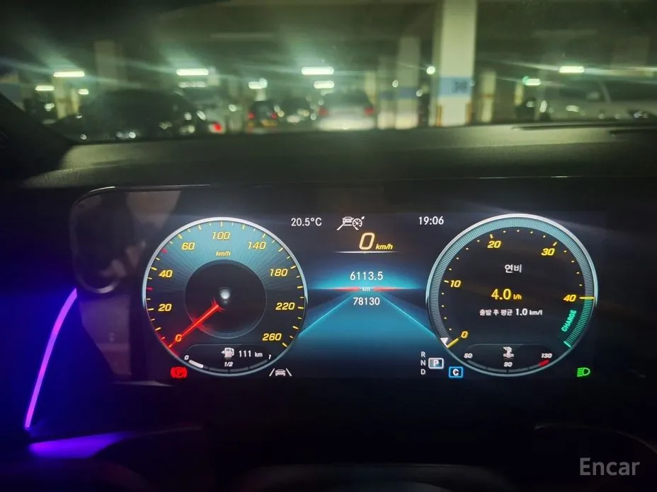 Фото 6 - Mercedes-Benz GLB-Class