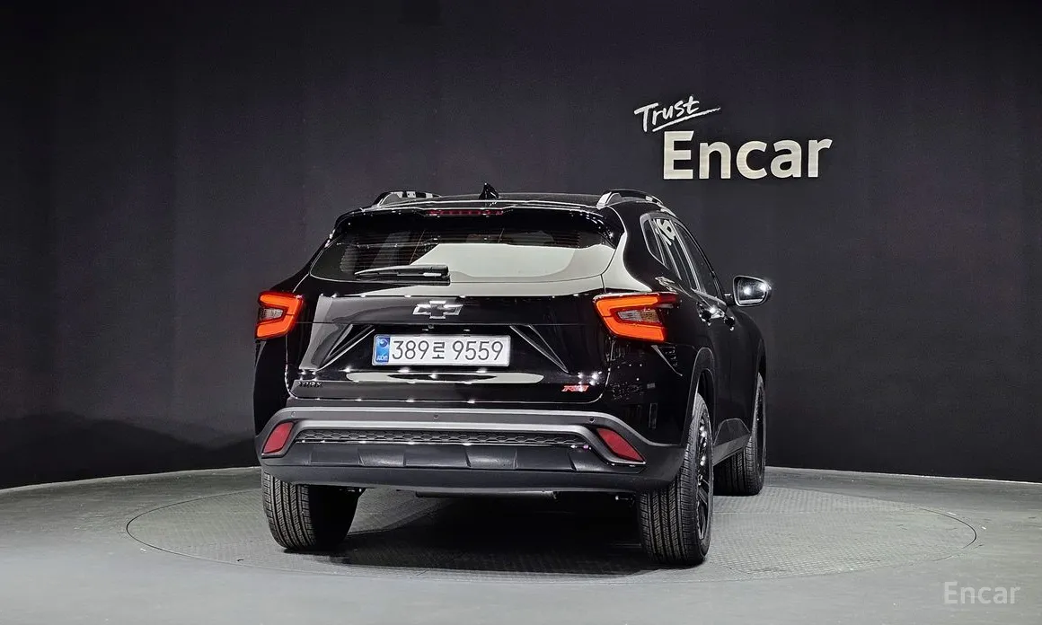 Фото 4 - Chevrolet Trax