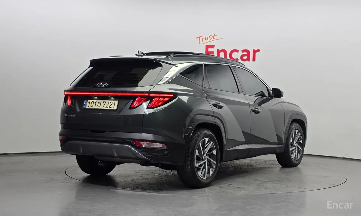 Фото 2 - Hyundai Tucson