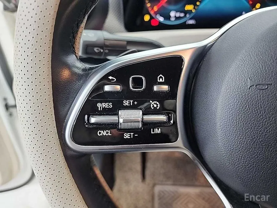 Фото 17 - Mercedes-Benz A-Class