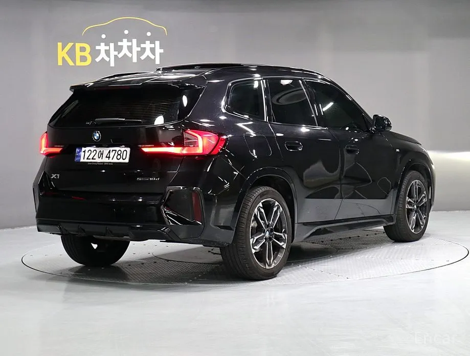 Фото 3 - BMW X1