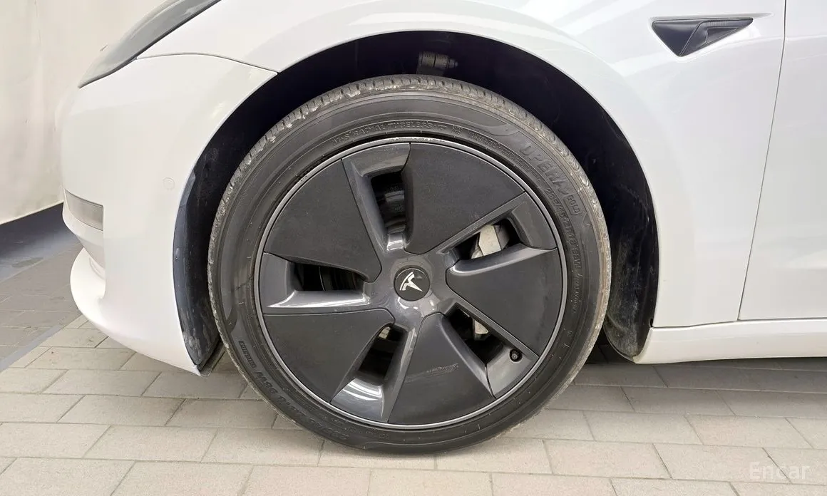 Фото 5 - Tesla Model 3