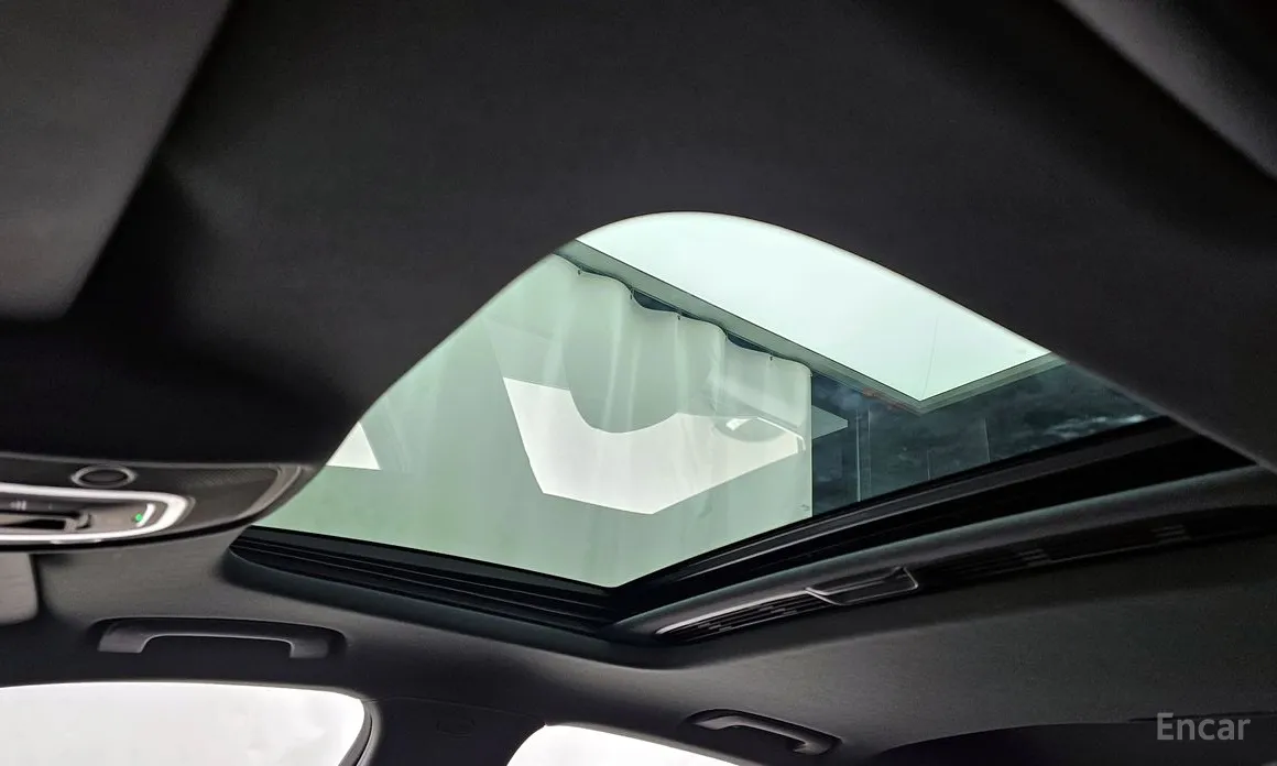 Фото 19 - Audi A4