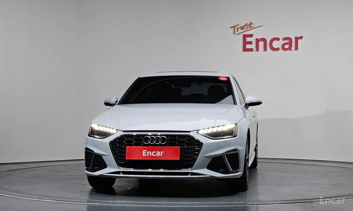 Фото 3 - Audi A4