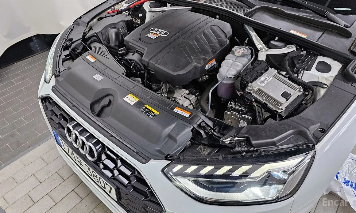 Фото 6 - Audi A4