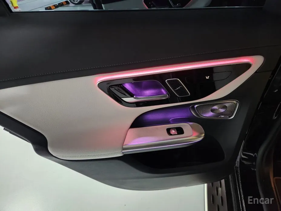 Фото 16 - Mercedes-Benz GLC-Class