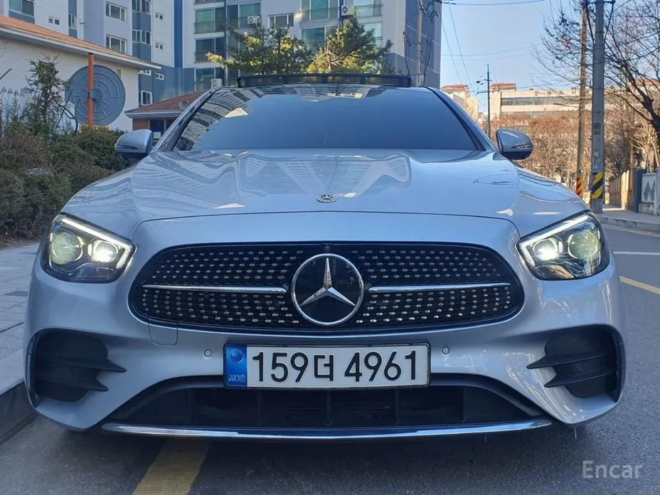 Фото 3 - Mercedes-Benz E-Class