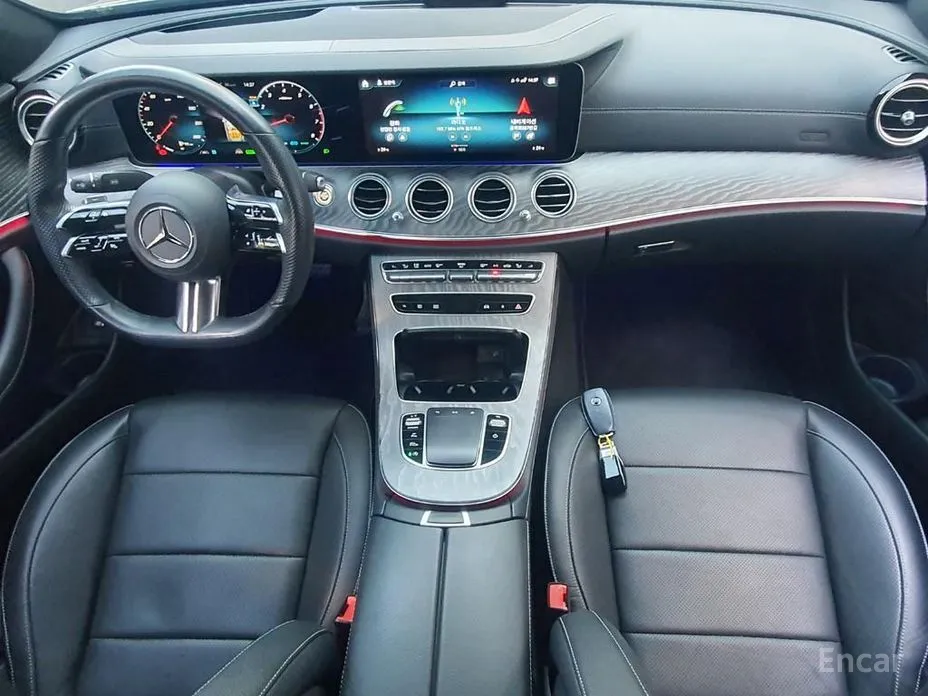 Фото 7 - Mercedes-Benz E-Class