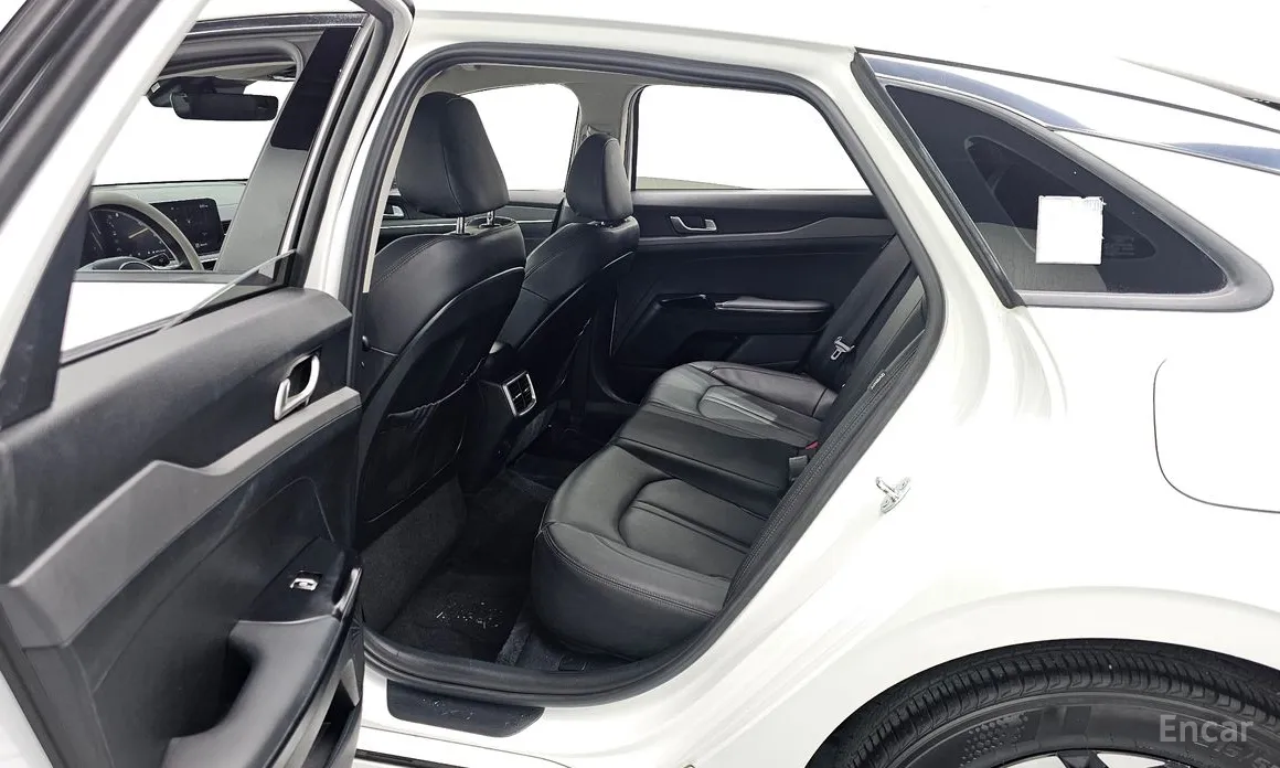 Фото 12 - Kia K5