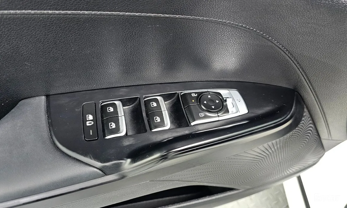 Фото 17 - Kia K5