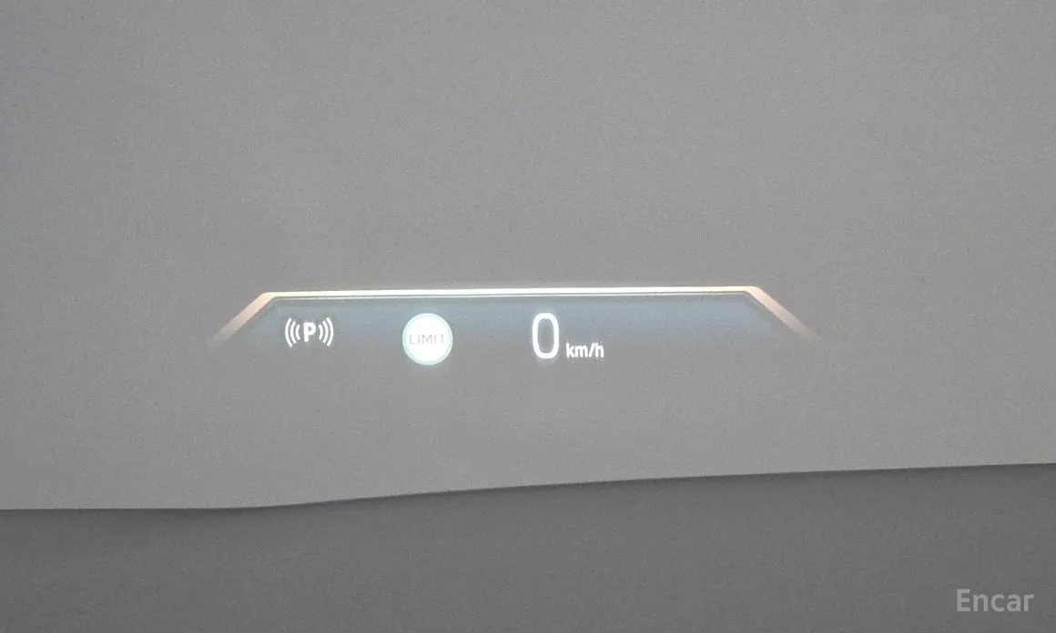 Фото 14 - BMW 7 Series