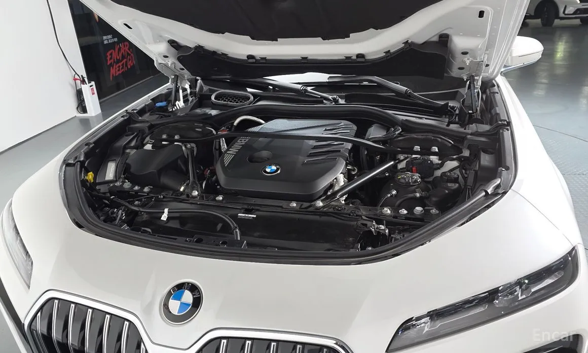 Фото 6 - BMW 7 Series