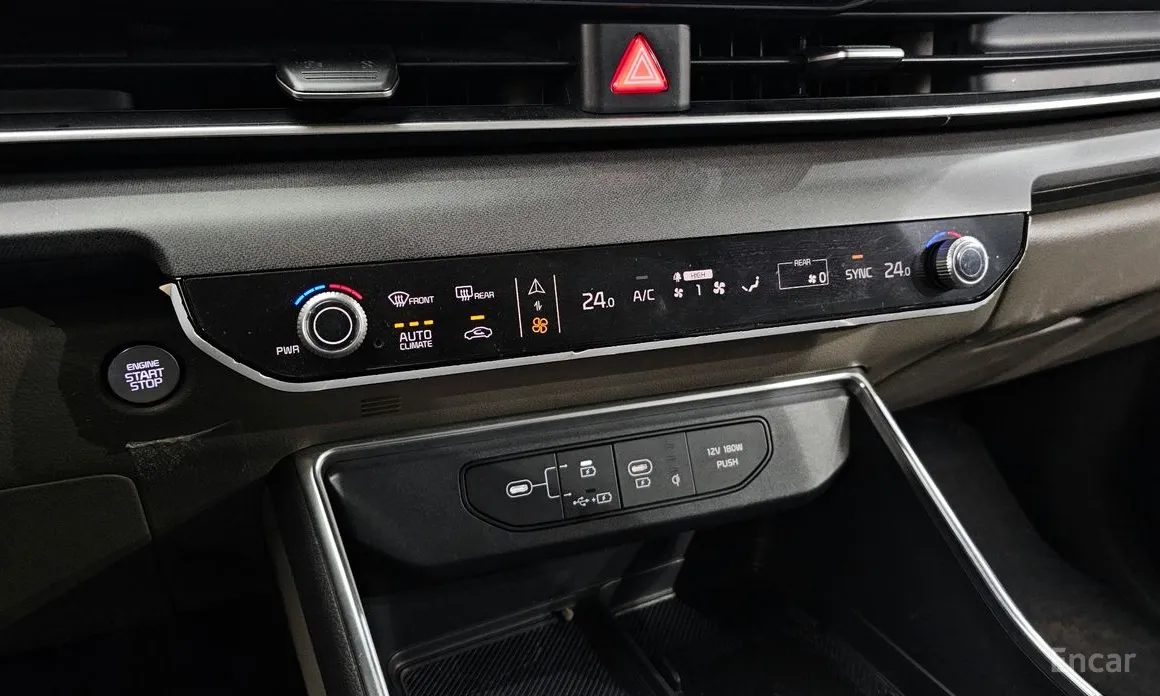 Фото 15 - Kia Carnival