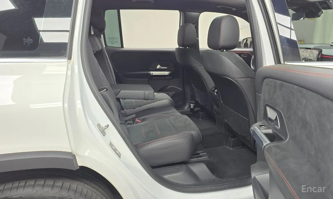 Фото 12 - Mercedes-Benz GLB-Class