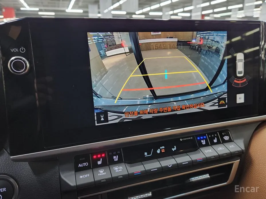 Фото 11 - Toyota Camry