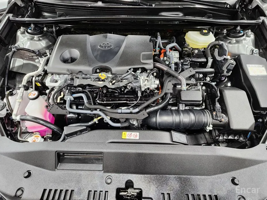 Фото 16 - Toyota Camry