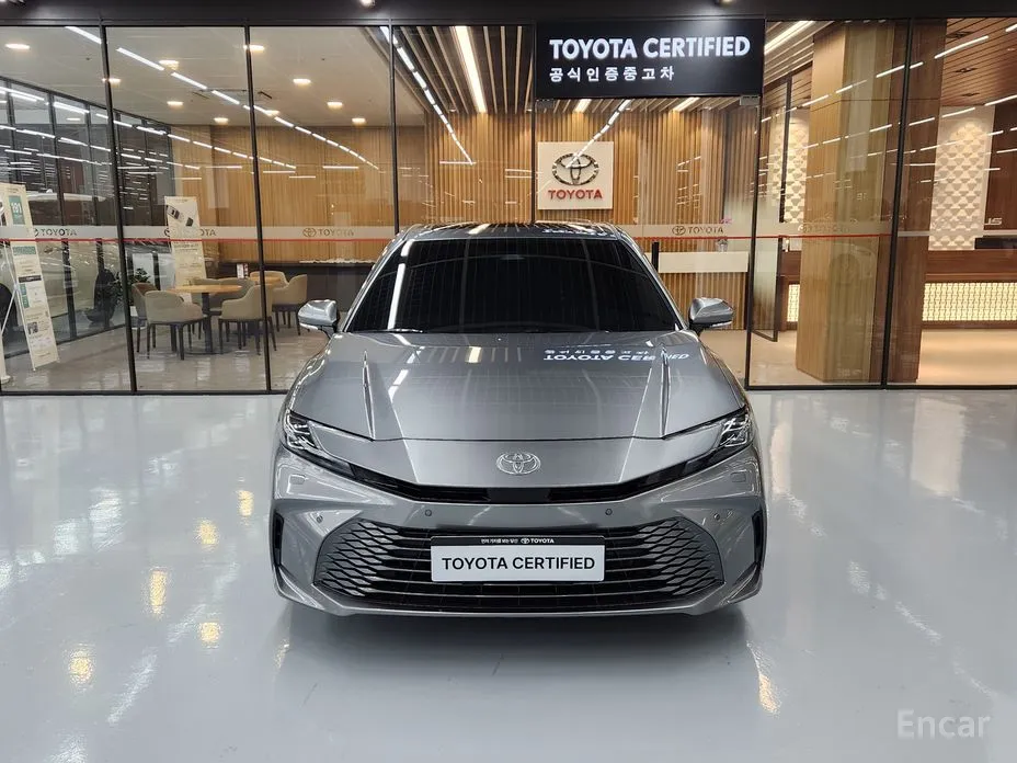 Фото 3 - Toyota Camry