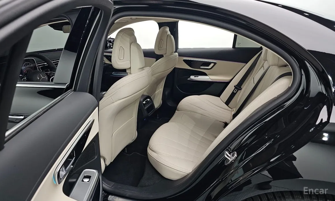 Фото 12 - Mercedes-Benz E-Class