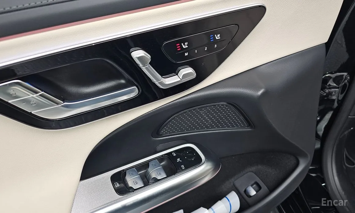 Фото 17 - Mercedes-Benz E-Class