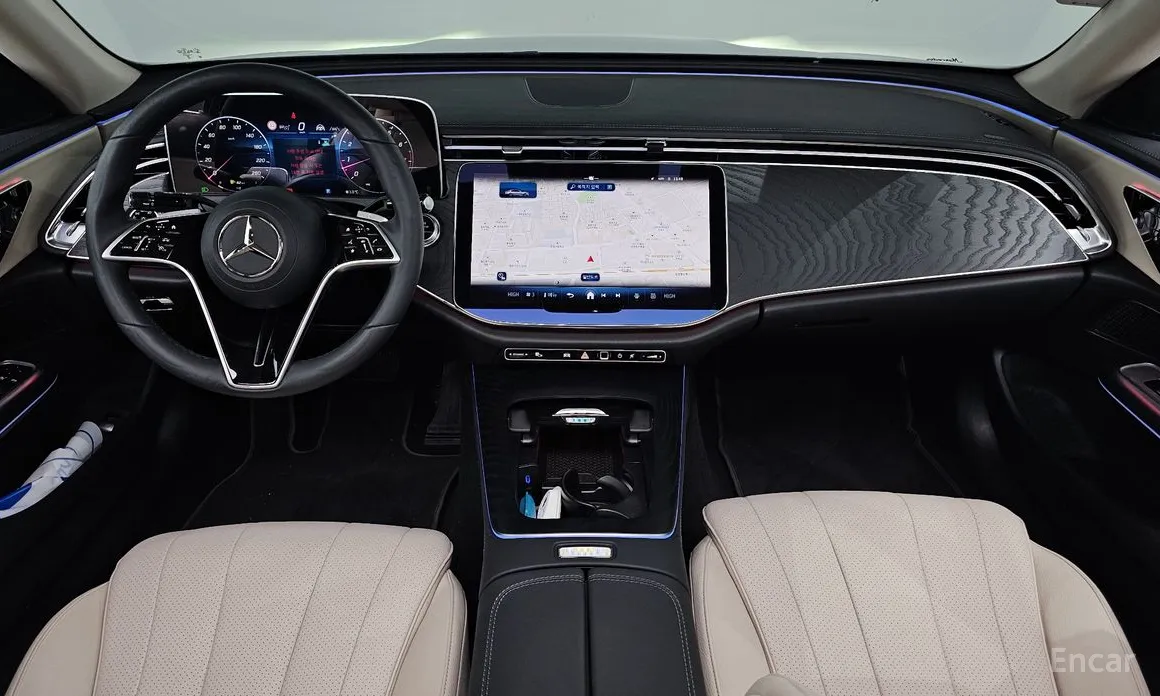 Фото 7 - Mercedes-Benz E-Class