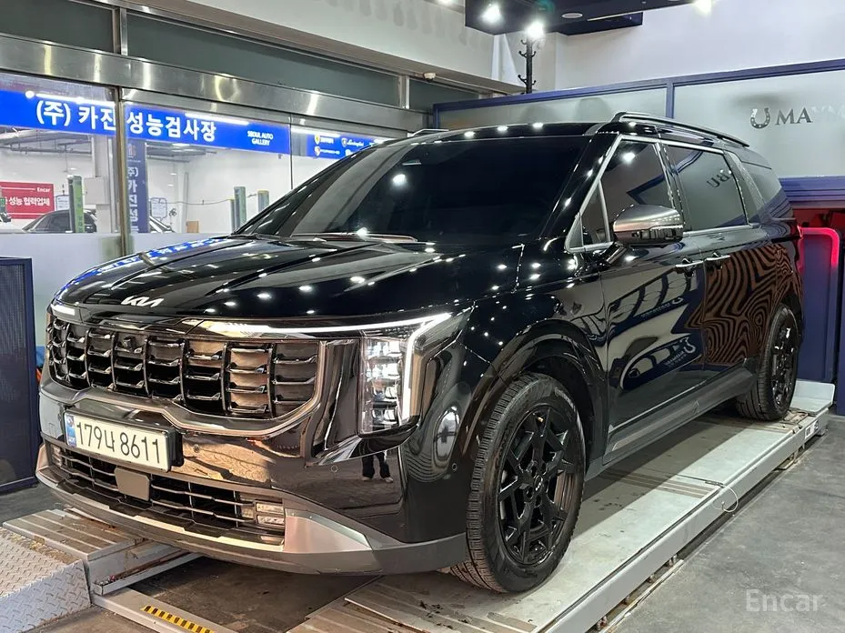 Фото 1 - Kia Carnival