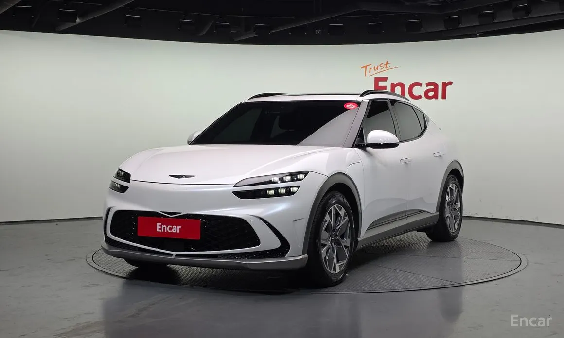 Фото 1 - Genesis GV60