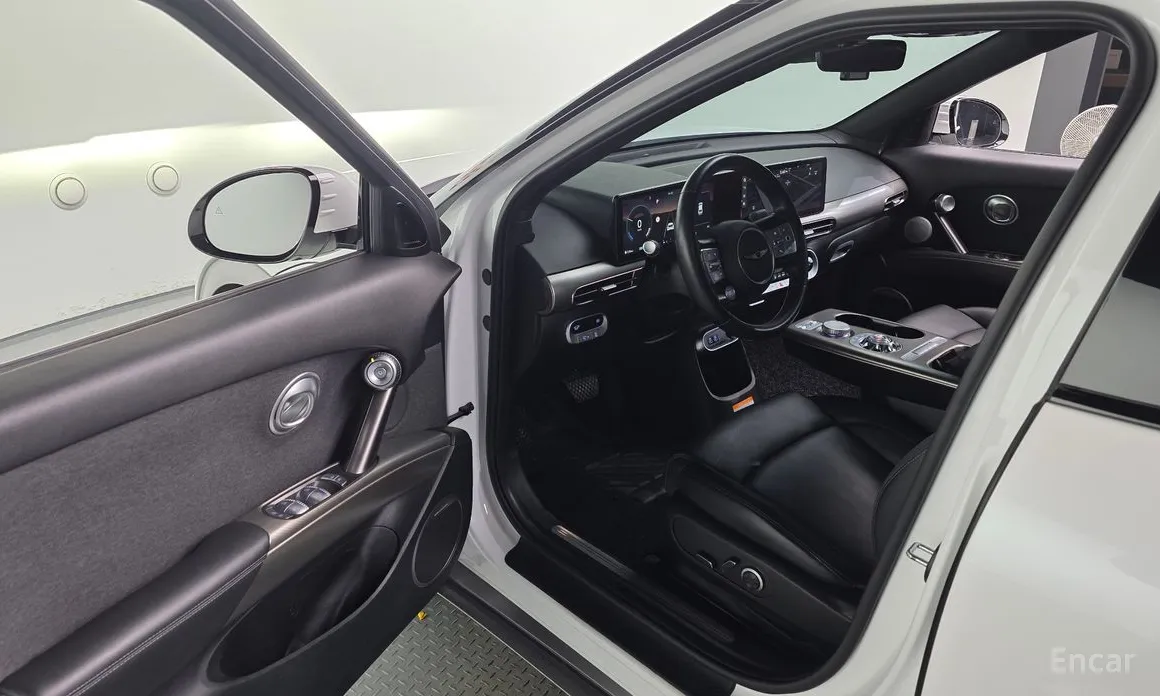 Фото 11 - Genesis GV60