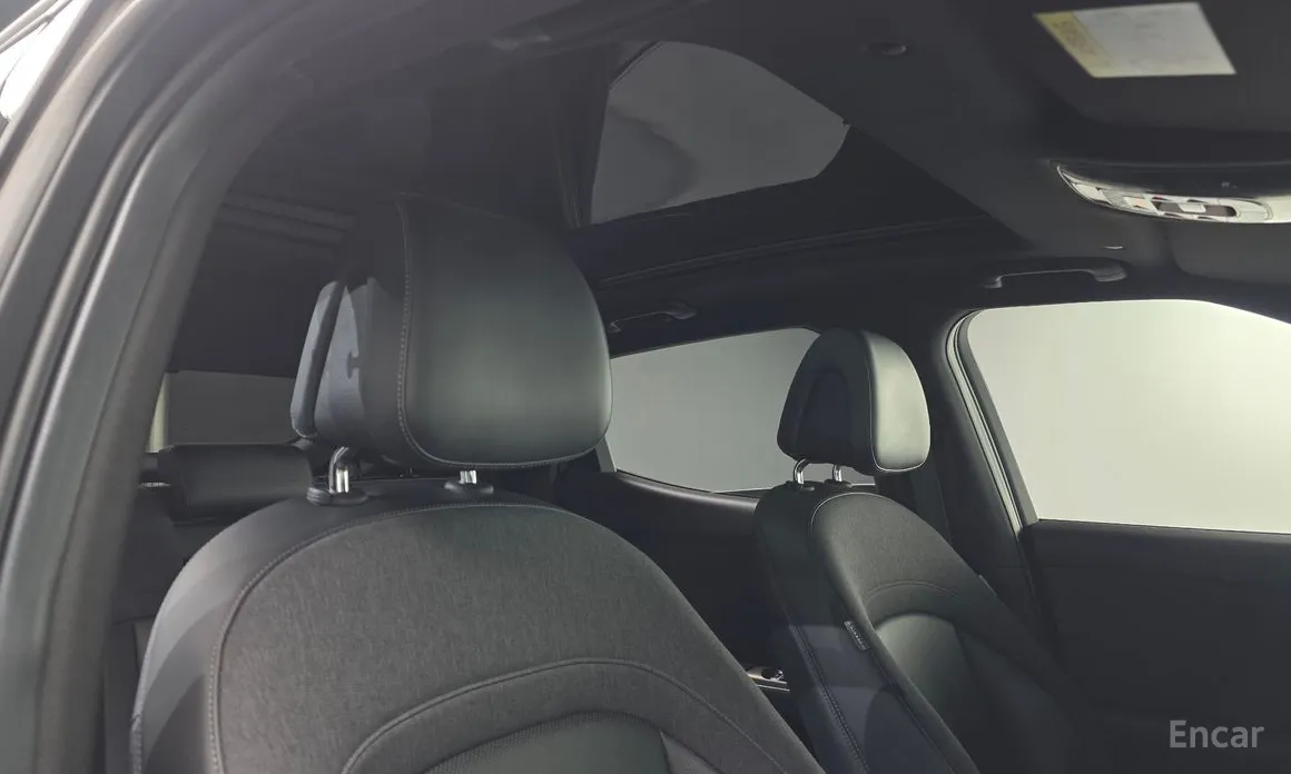 Фото 18 - Genesis GV60