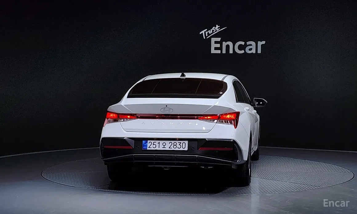 Фото 4 - Hyundai Avante